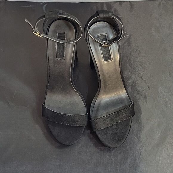 FOREVER 21 ANKLE STRAP BLOCK HEEL OPEN TOE WOMEN"S SANDAL - Picture 2 of 13